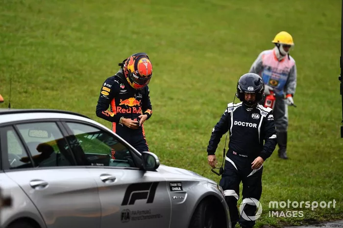 The doctor on the scene after an off for Alexander Albon, Red Bull Racing