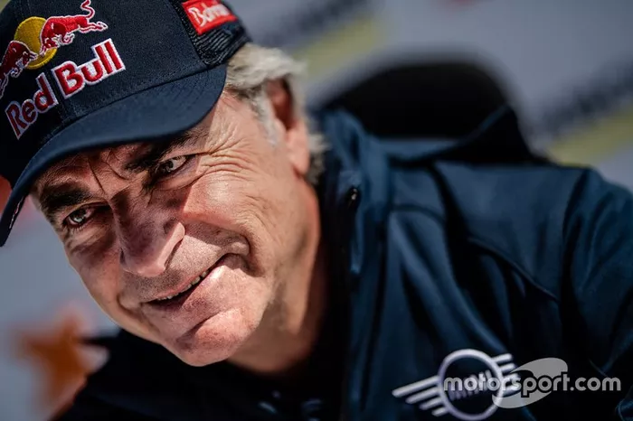 Carlos Sainz en la rueda de prensa de Karcher