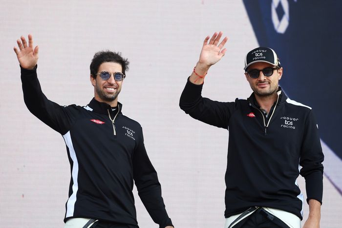 Antonio Felix da Costa, Jaguar TCS Racing, and Mitch Evans, Jaguar TCS Racing