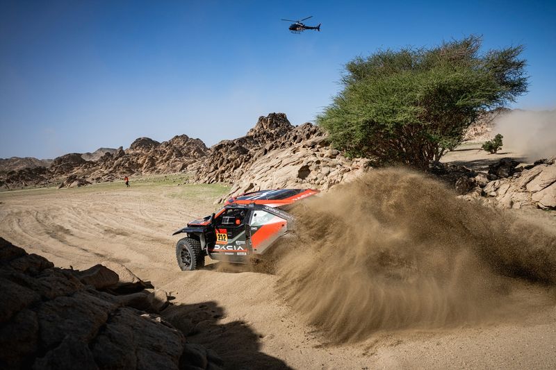 #212 I Dacia Sandriders Dacia: Cristina Gutierrez, Pablo Moreno Huete