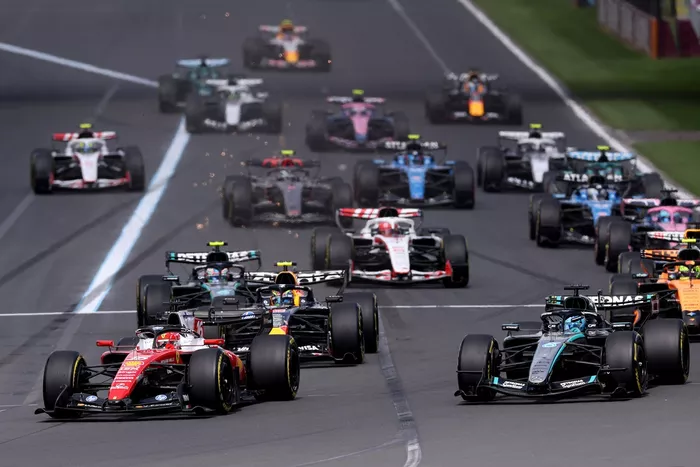 Charles Leclerc, Ferrari, George Russell, Mercedes