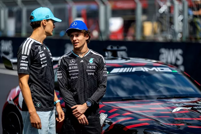 George Russell, Mercedes; Andrea Kimi Antonelli, Mercedes
