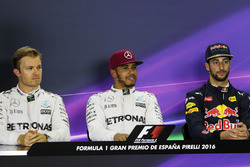 Ніко Росберг, Mercedes AMG F1 та Льюїс Хемілтон, Mercedes AMG F1 та Даніель Ріккардо, Red Bull Racin