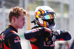 Daniil Kvyat, Toro Rosso con equipo compañero Carlos Sainz Jr., Toro Rosso