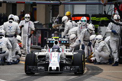 Valtteri Bottas, Williams FW38 beim Boxenstopp