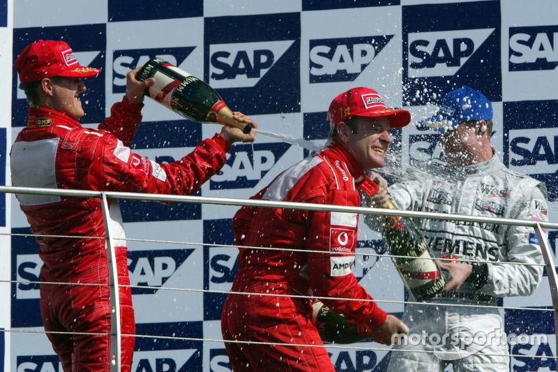 Podio: Michael Schumacher, Ferrari; Rubens Barrichello, Ferrari; David Coulthard, McLaren