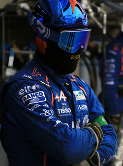Un mécanicien Signatech Alpine