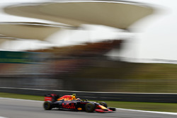 Даниил Квят, Red Bull Racing RB12