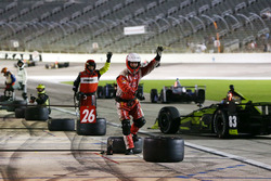 Pit action