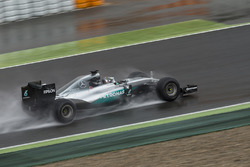 Nico Rosberg, Mercedes F1 Team testa le gomme Pirelli 2017