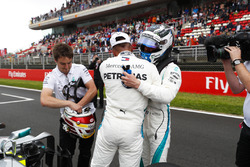 Pole: Lewis Hamilton, Mercedes AMG F1 ve Valtteri Bottas, Mercedes AMG F1
