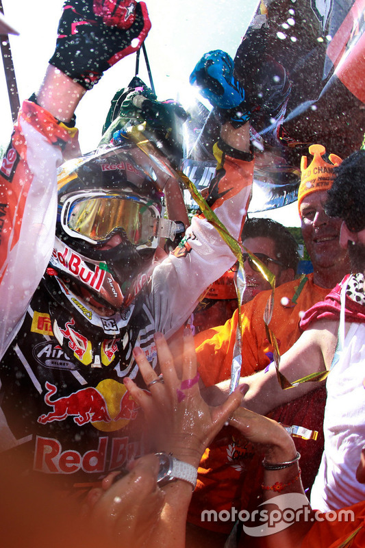 16 en eerste wereldtitel - Faenza, 2011