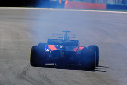 Brendon Hartley, Scuderia Toro Rosso STR12 avec une casse moteur