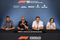 Guenther Steiner Haas F1 Team, Dr. Vijay Mallya, Force India Formula One Team, Zak Brown, McLaren Racing CEO ve Claire Williams, Williams