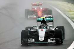 Ніко Росберг, Mercedes AMG F1 W07 Hybrid, Кімі Райкконен, Ferrari SF16-H