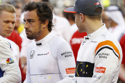 Фернандо Алонсо, McLaren, та Стоффель Вандорн, McLaren