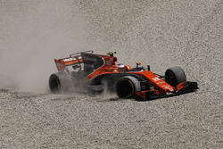 Сход: Стоффель Вандорн, McLaren MCL32