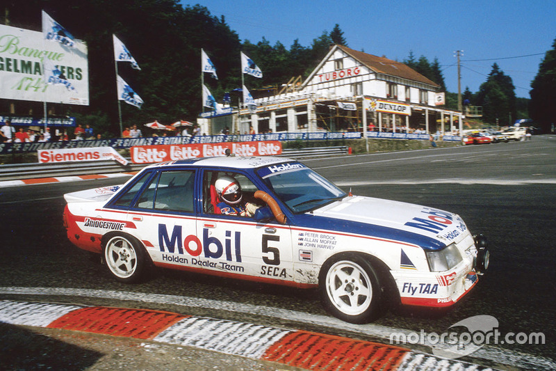 #5 Holden: Peter Brock, Allan Moffat, John Harvey