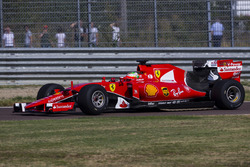 Esteban Gutiérrez, Ferrari pruebas de la especificación de Pirelli 2017