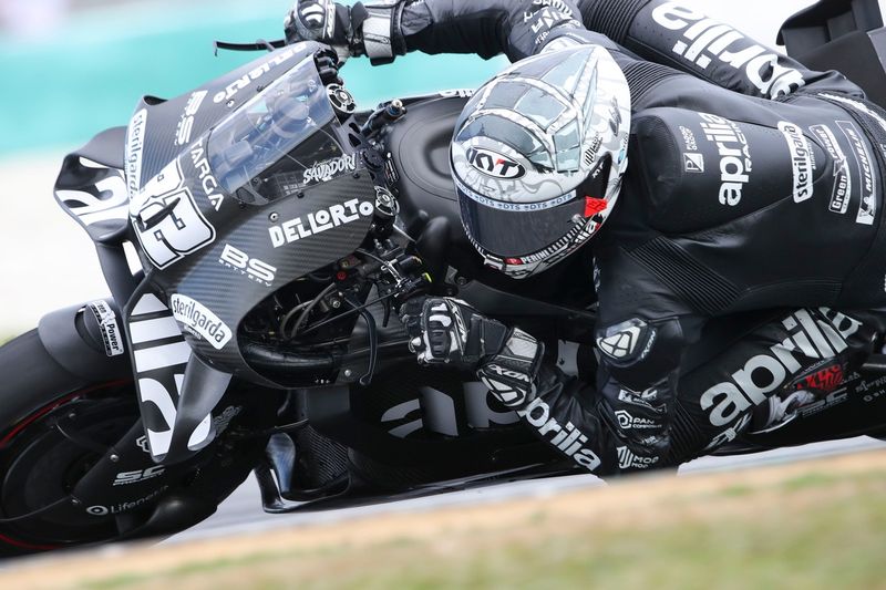 Lorenzo Savadori, Aprilia Racing