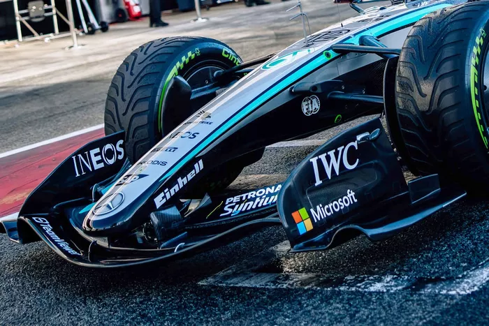 مرسيدس W17