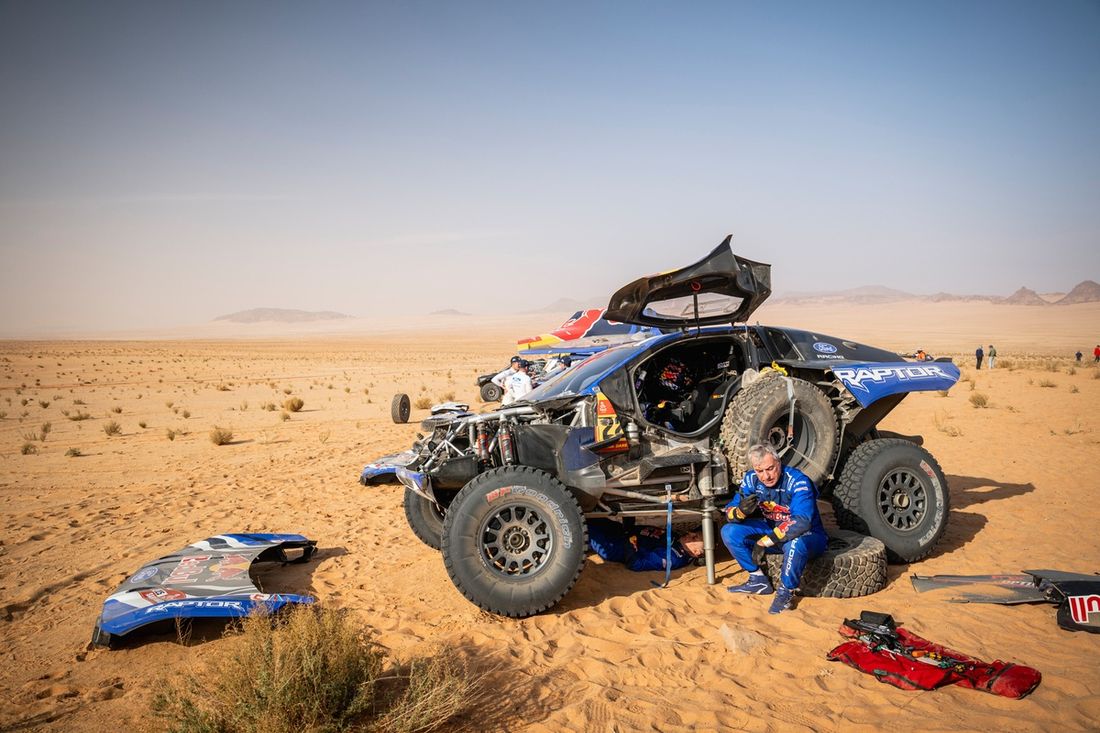 #225 Ford M-Sport Ford: Carlos Sainz Sr, Lucas Cruz