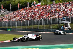 Lance Stroll, Williams FW41, voor Marcus Ericsson, Sauber C37