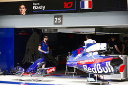 Le garage de Pierre Gasly, Toro Rosso