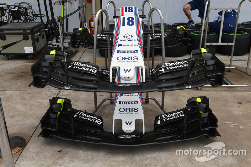 Williams FW40: Frontflügel