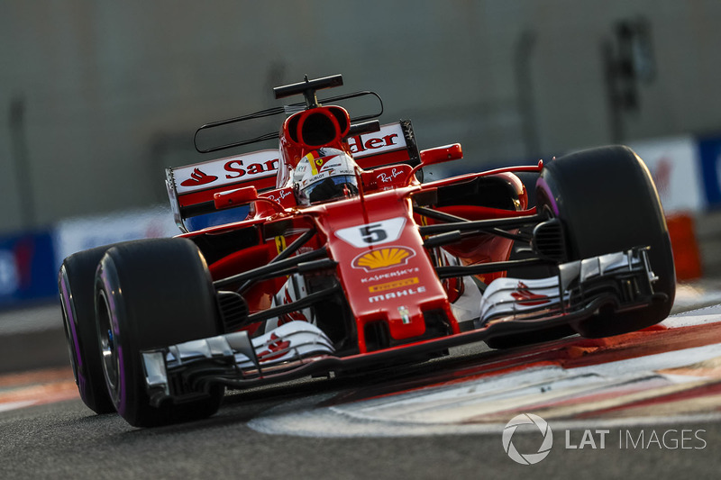 Modellino Ferrari SF70H Sebastian Vettel 2017 - Scala 1/24, In MetallO, OR009 - Foto 8