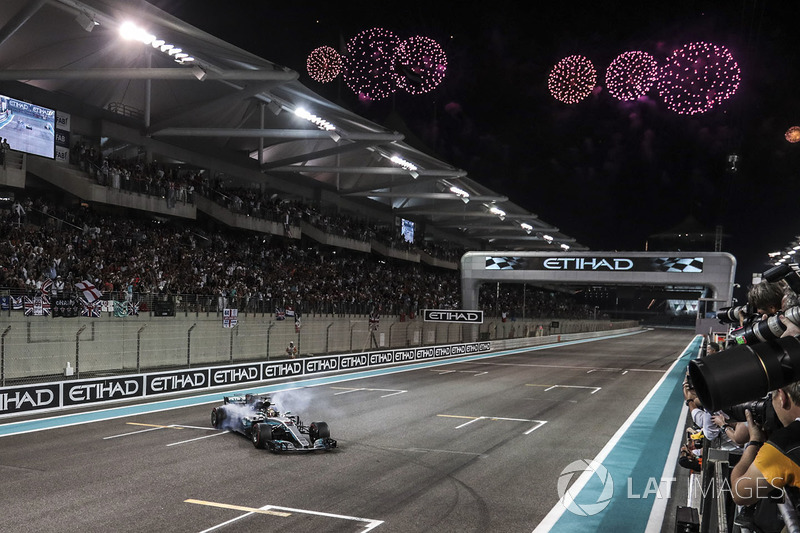 Lewis Hamilton, Mercedes-Benz F1 W08