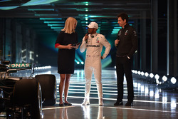 Lewis Hamilton, Mercedes AMG F1, Toto Wolff, Executive Director Mercedes AMG F1