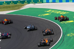 Daniel Ricciardo, Red Bull Racing RB13, goes wide after contact, Max Verstappen, Red Bull Racing RB13