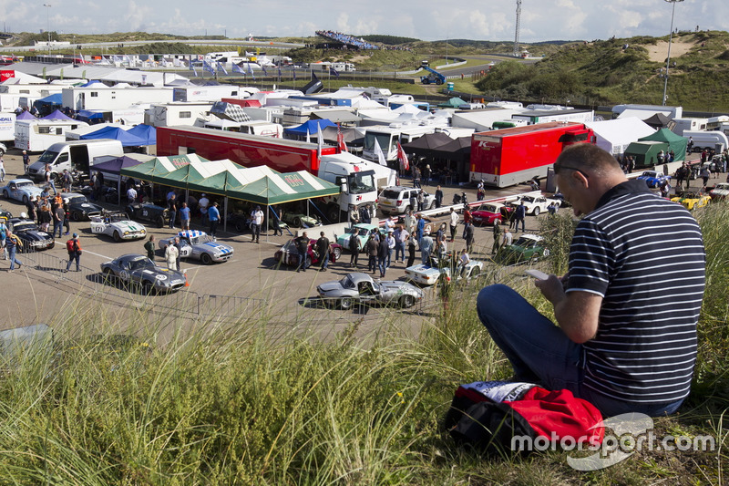 Uitzicht op de paddock