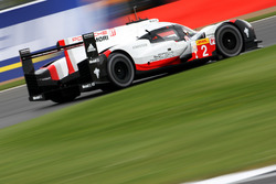 #2 Porsche Team Porsche 919 Hybrid: Timo Bernhard, Earl Bamber, Brendon Hartley
