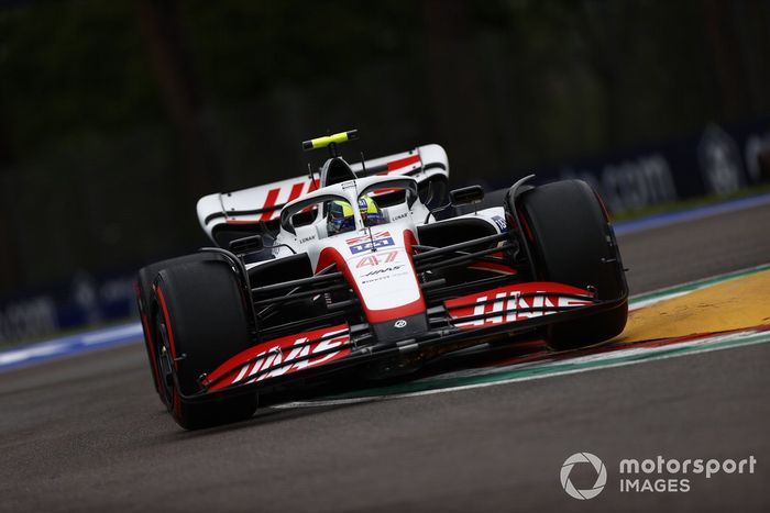Mick Schumacher, Haas VF-22