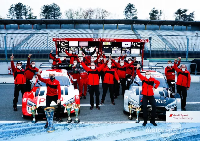 El campeón 2020, Rene Rast, Audi Sport Team Rosberg con Jamie Green, Audi Sport Team Rosberg y el equipo