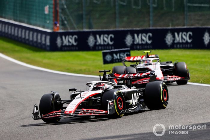 Kevin Magnussen, Haas VF-23, Nico Hulkenberg, Haas VF-23