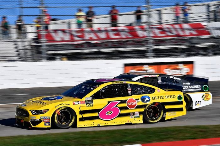 Ryan Newman, Roush Fenway Racing, Ford Mustang Blue Bird