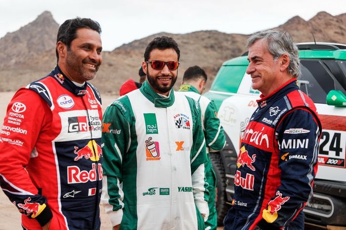 #300 Toyota Gazoo Racing: Nasser Al-Attiyah, #324 X-Raid Mini: Yasir Seaidan, #305 JCW X-Raid Team: Carlos Sainz