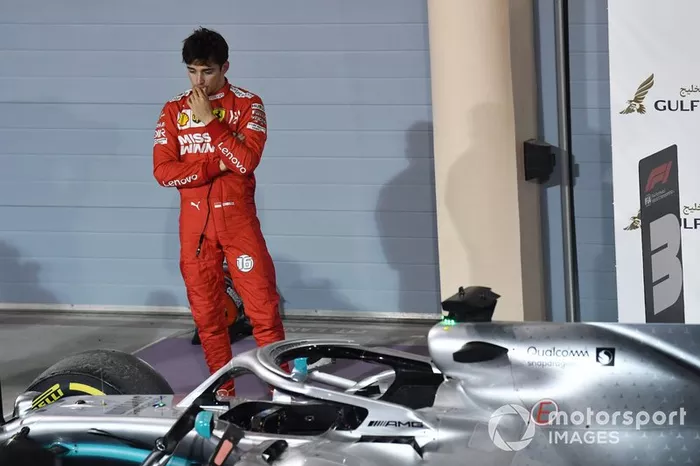 Charles Leclerc, Ferrari, tercero, en Parc Ferme
