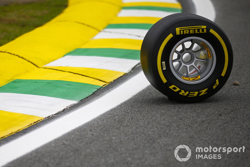Шина Pirelli