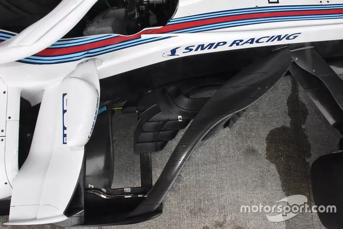 Williams FW41 bargeboards  