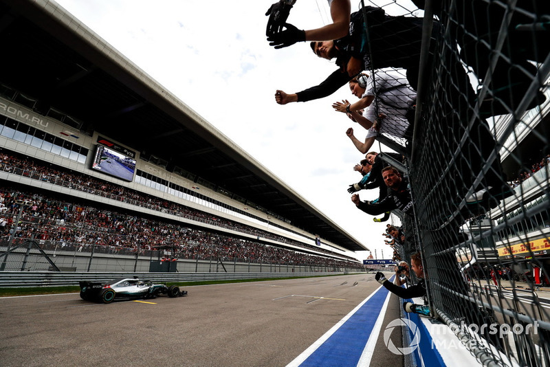 Lewis Hamilton, Mercedes AMG F1 W09