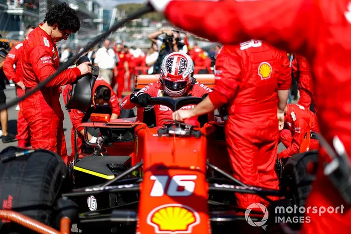 Charles Leclerc, Ferrari, sulla griglia
