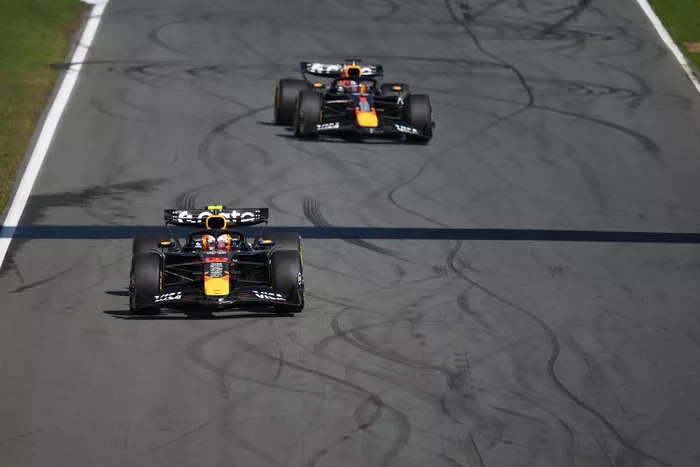 Max Verstappen, Red Bull Racing, Yuki Tsunoda, Red Bull Racing Team