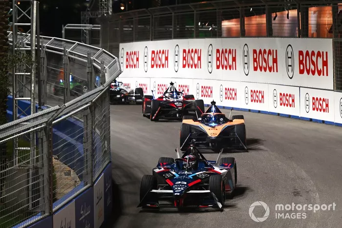 Sam Bird, Jaguar Racing, Jaguar I-TYPE 6, Dan Ticktum, NIO 333 FE Team, NIO 333 ER9, Rene Rast,  McLaren Formula E Team, e-4ORCE 04