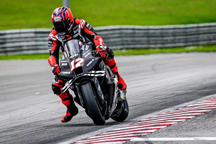 Maverick Viñales, Aprilia Racing