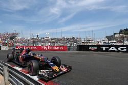 Carlos Sainz, Scuderia Toro Rosso