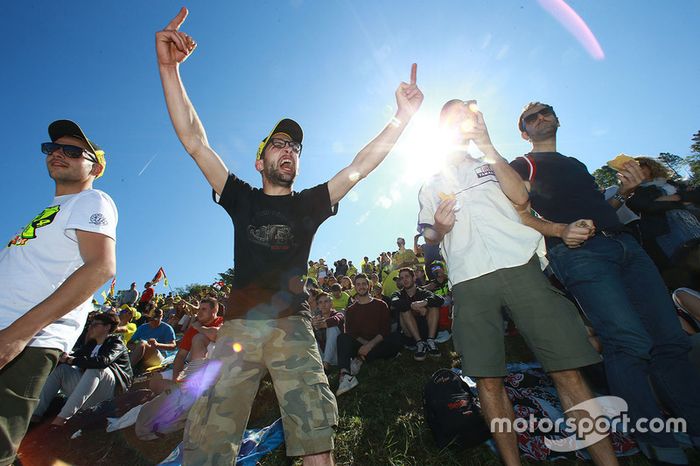 Fans de Valentino Rossi, Yamaha Factory Racing